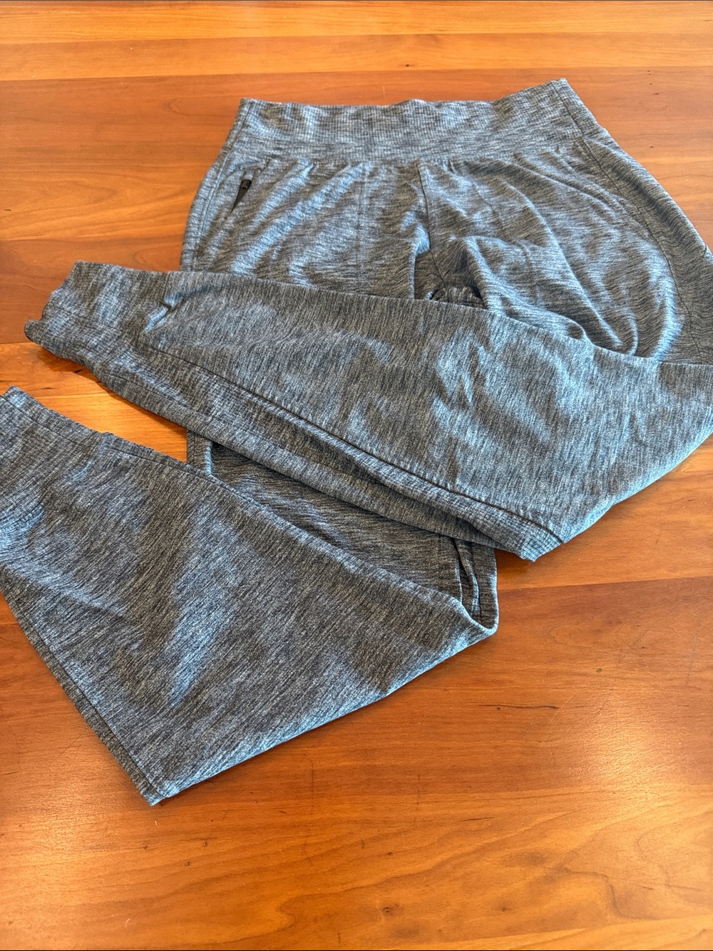 Athleta Heather Gray Space Dyed Jogger Sweatpants in Medium TALL!